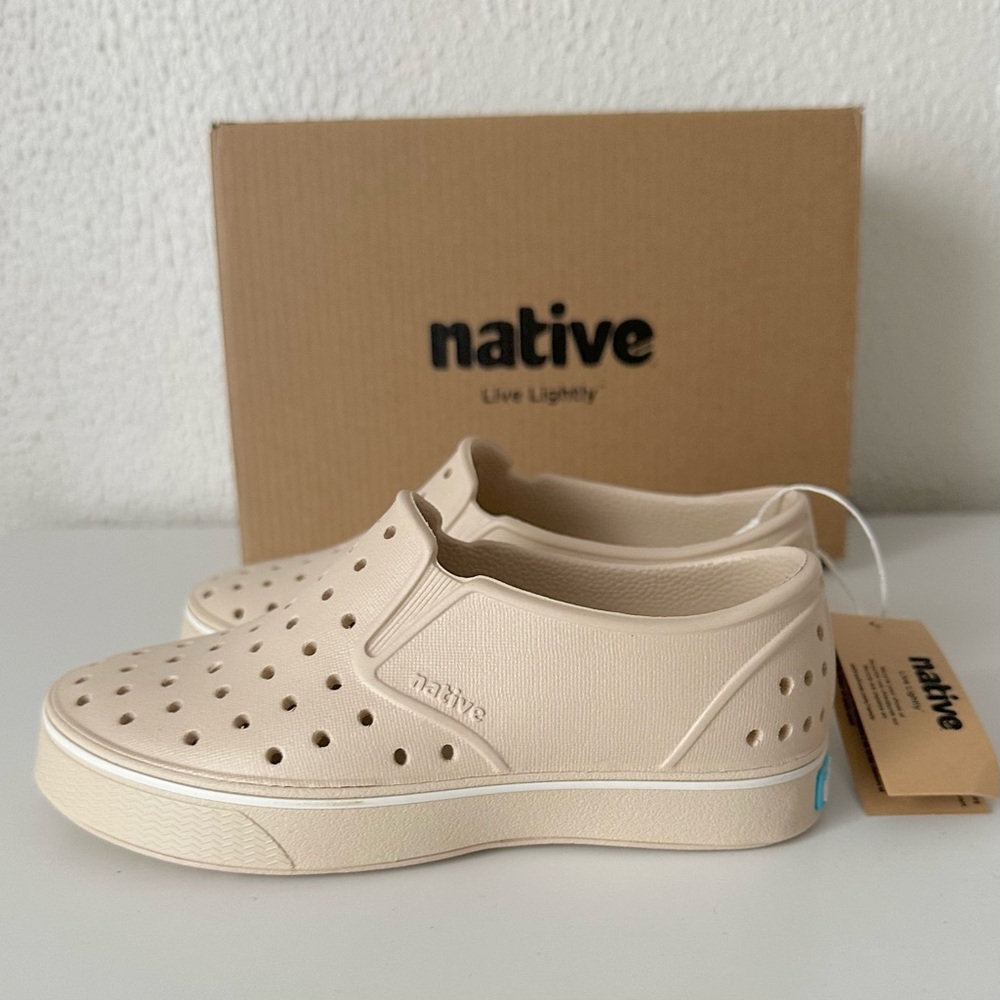 NWT NATIVE SHOES